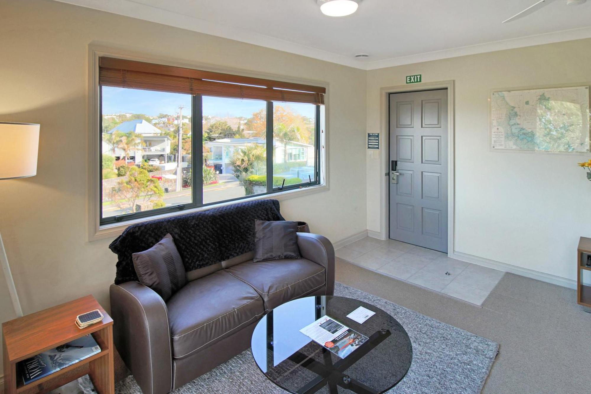 Whangaparaoa Lodge Exterior foto