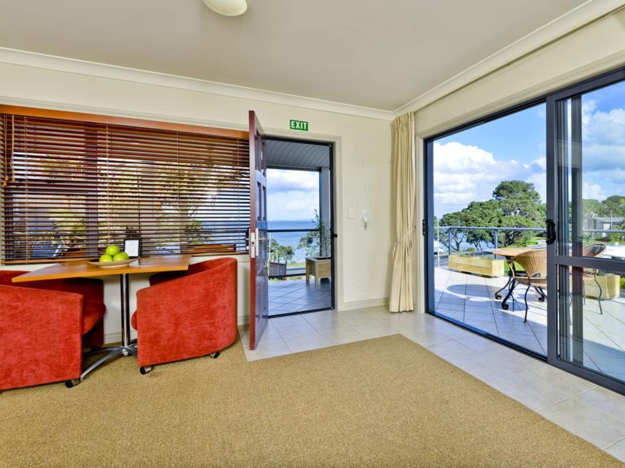 Whangaparaoa Lodge Exterior foto